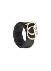 Czarny pasek damski z motywem croco PASDS-0172E-99(Z25), widok produktu skosem na białym tle.