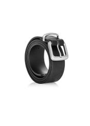 Czarny skórzany pasek damski PASDS-0312A-99(Z25), widok produktu skosem na białym tle.