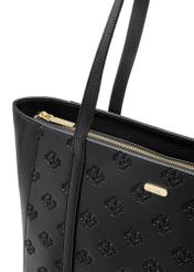 Czarna torebka shopper z monogramem TOREC-1160-9P(W26) - zbliżenie na detal, na białym tle.