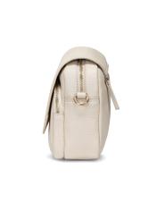 Kremowa skórzana torebka listonoszka damska TORES-0958E-0B(W26), widok produktu z boku na białym tle.