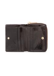 Mały brązowy skórzany portfel damski PORES-0988-1I(W26), widok produktu w środku na białym tle.