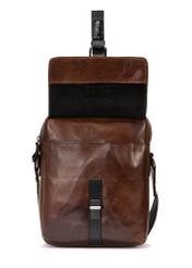 Skórzana brązowa torba męska TORMS-0104-1H(W26), widok produktu z przodu na białym tle.