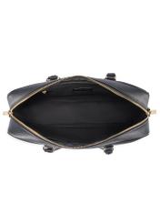 Czarna torba na laptopa damska TOREC-1209-99(W26) - widok produktu z góry, na białym tle. 