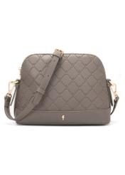 Jasnobrązowa torebka damska z monogramem TOREC-1180-1K(W26), widok produktu z przodu na białym tle.