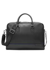 Czarna skórzana torba na laptopa TORMS-0494-99(W26) - widok produktu z przodu, na białym tle. 