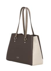 Torebka shopper w kolorze chłodnego beżu TOREC-1260-1K(Z26), widok produktu skosem na białym tle.