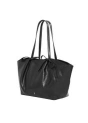Czarna torebka z kokardkami typu shopper TOREC-1378-99(Z26), widok produktu skosem na białym tle.