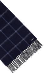 Wełniany szalik męski w kratkę SZAMT-0087-9J(Z26), zbliżenie na detal produktu na białym tle.