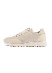 Kremowe skórzane buty sportowe damskie BUTYD-1099-11(Z25) - widok produktu z boku na białym tle. 