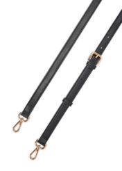 Czarna torba damska z imitacji skóry TOREC-1143-99(W26), widok paska produktu na białym tle.