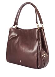 Brązowa skórzana damska torebka shopper TORES-0636D-89(Z25), widok produktu skosem na białym tle.