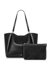 Torebka damska typu tote bag TOREC-0845A-99(Z25), widok produktu z kosmetyczką na białym tle.