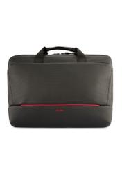 Czarna torba na laptopa TORMN-0398-9J(W26), widok produktu z przodu na białym tle.