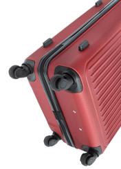 Walizka kabinowa na kółkach WALAB-0082-4B-19(W26), zbliżenie na kółka produktu na białym tle.