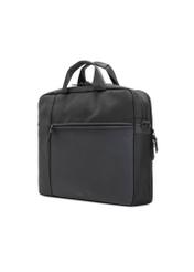 Czarna torba na laptopa TORMN-0401-99(W26) - widok produktu po skosie, na białym tle. 