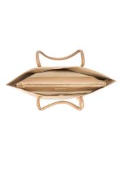 Beżowa torebka shopper damska TOREC-0938-1A(W26), widok produktu w środku na białym tle.