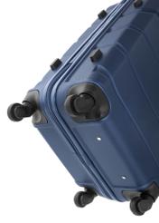 Walizka średnia na kółkach WALAB-0077-7D-24(W26), widok kółek produktu na białym tle.