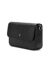 Czarna skórzana listonoszka damska TORES-1245-99(W26) - widok produktu po skosie na białym tle. 