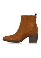 Suede women's ankle boots in cognac color BUTYD-1005-87(Z24)-04