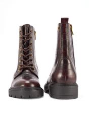Bordowe botki damskie croco BUTYD-1192-90(Z25), widok produktu z przodu i tyłu na białym tle.