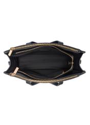 Czarna torba damska z imitacji skóry TOREC-1143-99(W26), widok produktu w środku na białym tle.