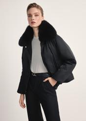 Czarna zimowa kurtka damska z futrem naturalnym KURDT-0593-99(Z25)