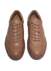 Skórzane sneakersy damskie w kolorze chłodnego beżu BUTYD-1294-1K(Z26), widok produktu z przodu na białym tle.