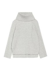 Szary sweter damski z domieszką wełny SWEDT-0252-91(Z25), widok produktu od przodu na białym tle.