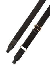 Czarna skórzana torebka listonoszka TORES-1266-9I(W26) - widok na paski, na białym tle.