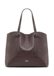 Duża brązowa torebka shopper TOREC-0995A-89(Z25), widok produktu od przodu na białym tle.-02