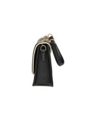 Niewielka czarna torebka damska TOREC-1015-9J(W26), widok produktu od boku na białym tle.