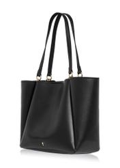 Torebka damska typu tote bag TOREC-0845A-99(Z25), widok produktu skosem na białym tle.