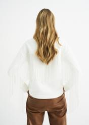 Biała bluza damska z frędzlami BLZDT-0072-12(W22)-05