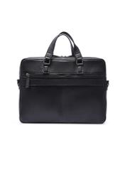 Czarna skórzana torba na laptopa TORMS-0496-99(W26) - widok produktu z tyłu, na białym tle. 