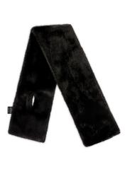 Czarny zimowy szalik damski SZADF-0035-99(Z25)- widok produktu z przodu, na białym tle. 