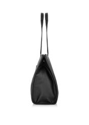 Czarna duża torebka shopper TOREC-0977A-99(Z25) - widok produktu z boku na białym tle. 