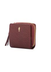 Mały czerwony skórzany portfel damski PORES-0815-4C(W26), widok produktu skosem na białym tle.