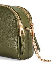 Mała torebka damska khaki TOREC-0036E-55(Z25), widok detalu produktu na białym tle, zbliżenie na suwak.