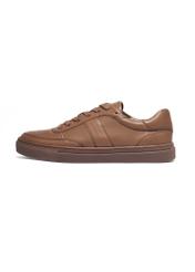 Skórzane sneakersy damskie w kolorze chłodnego beżu BUTYD-1294-1K(Z26), widok produktu z boku na białym tle.