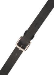 Czarny skórzany pasek męski PASMS-0270-99(Z25), widok na klamrę produktu na białym tle.