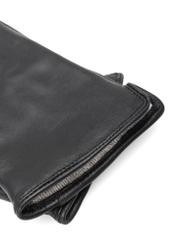 Długie brązowe skórzane rękawiczki damskie REKDS-0082A-89(Z25), zbliżenie na detal produktu, widok produktu na białym tle.