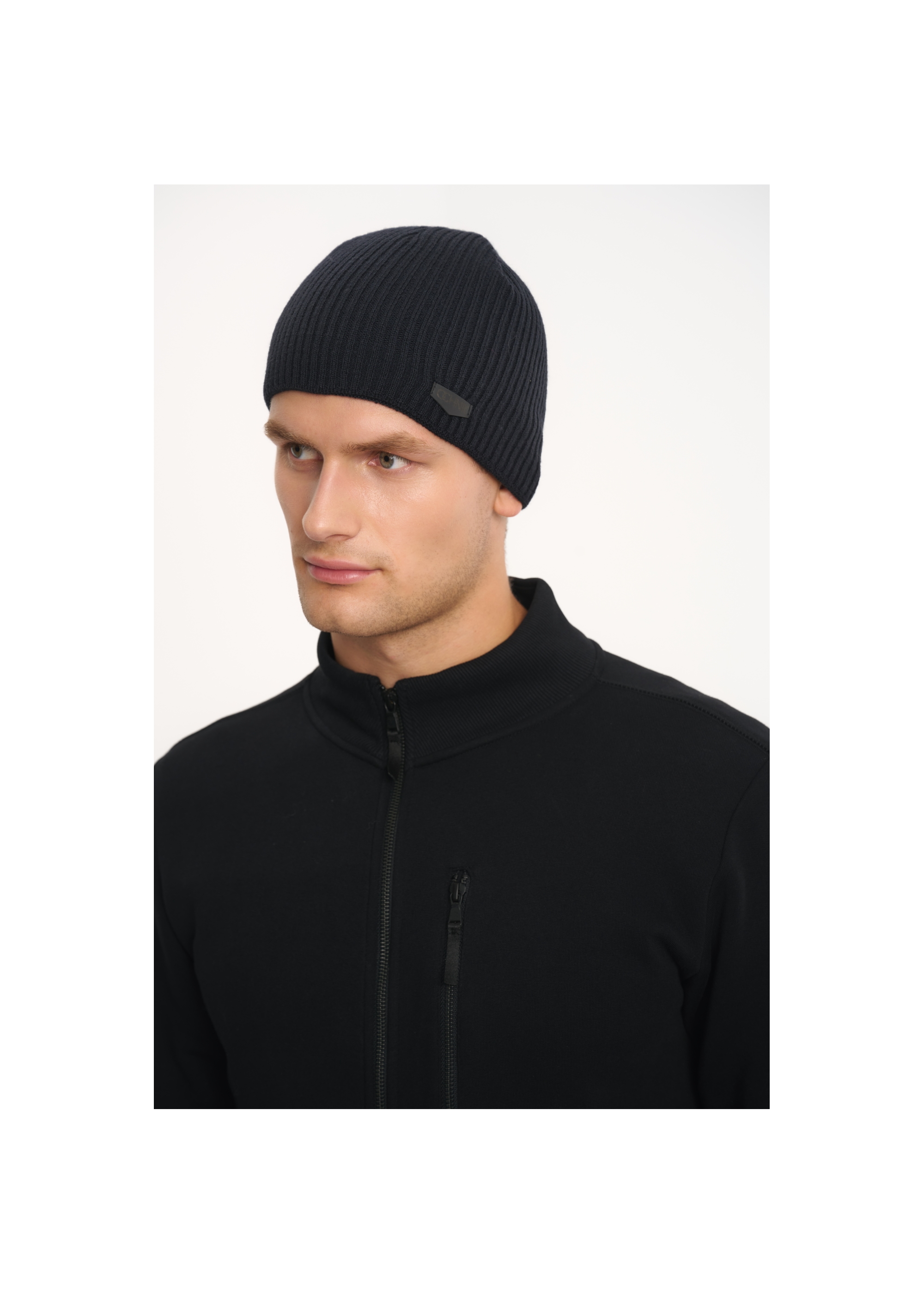 Czapka męska CZAMT-0046-69(Z22)-01