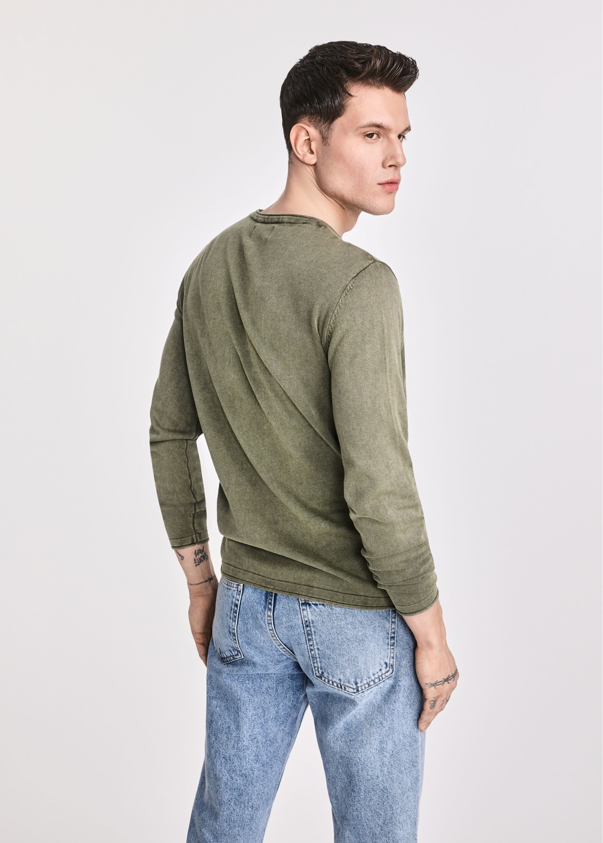 Bawełniany sweter męski w kolorze khaki SWEMT-0100-51(W25)-03