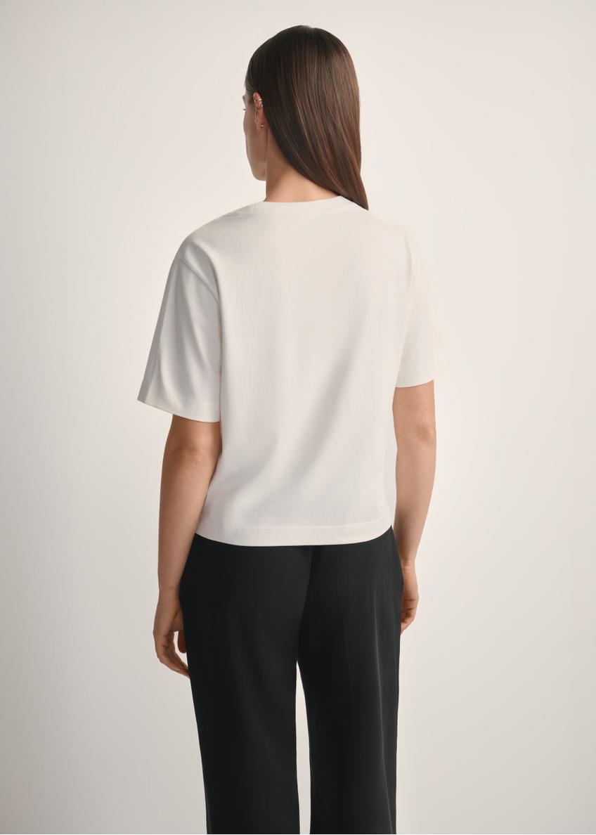 Bawełniany kremowy T-shirt damski TSHDT-0138-0B(W26)