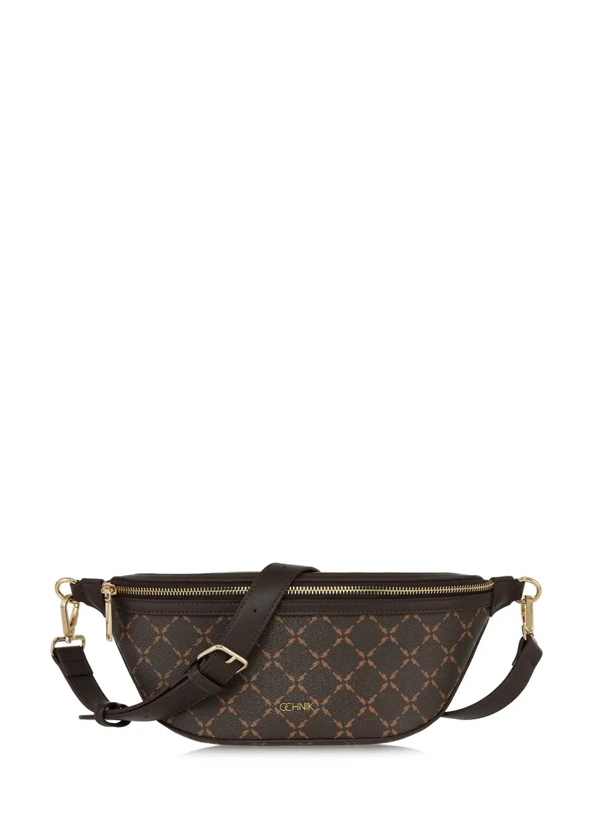Brązowa nerka z monogramem TOREC-0981A-89 (Z25)
