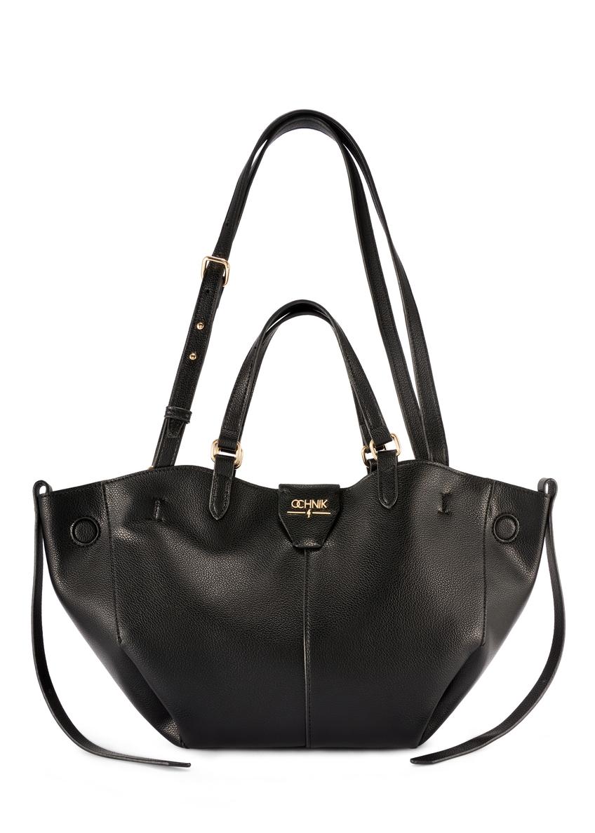 Czarna torebka damska na ramię TOREC-1231-99(W26), widok produktu z przodu na białym tle.