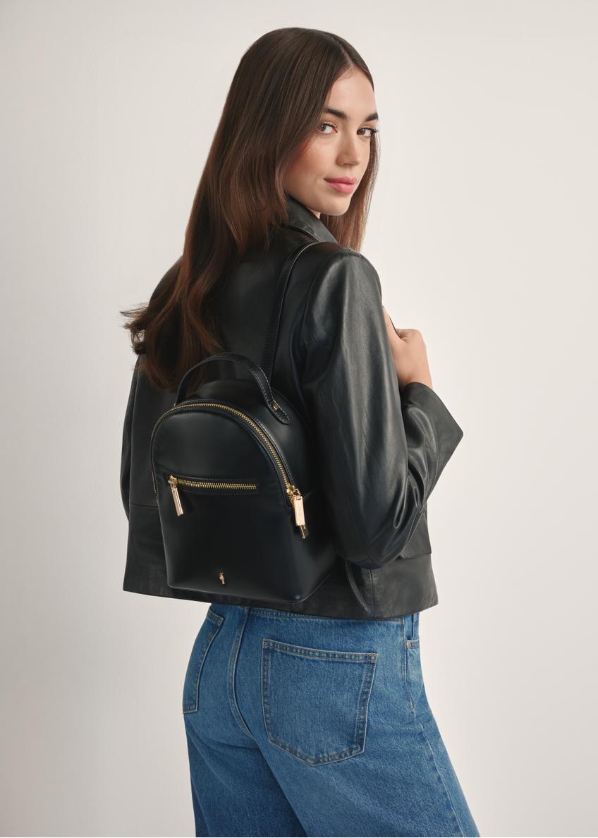 Mały czarny plecak damski TOREC-1128-99(W26)