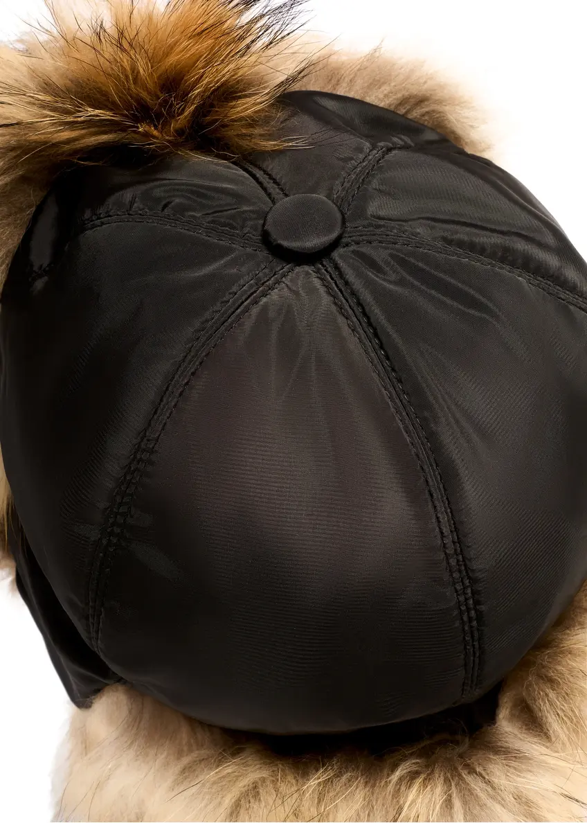 Czapka damska z futrem naturalnym z jenota CZADF-0048-99(Z25)