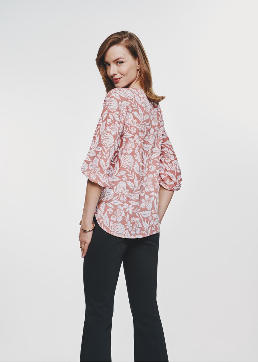 Pink women's blouse with a flower motif BLUDT-0183-34(Z24)