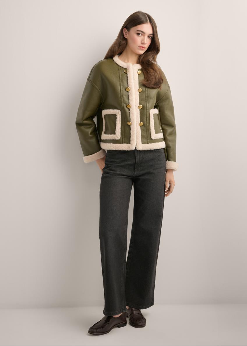 Krótki kożuch damski w kolorze khaki KOZDP-0015-8D(Z26)